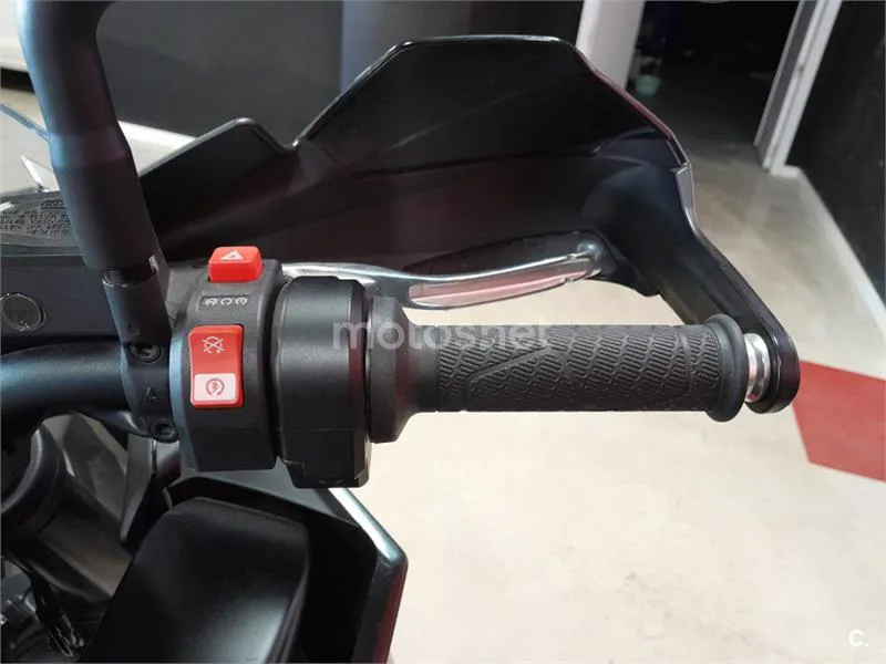 KTM 790 – Vista 9