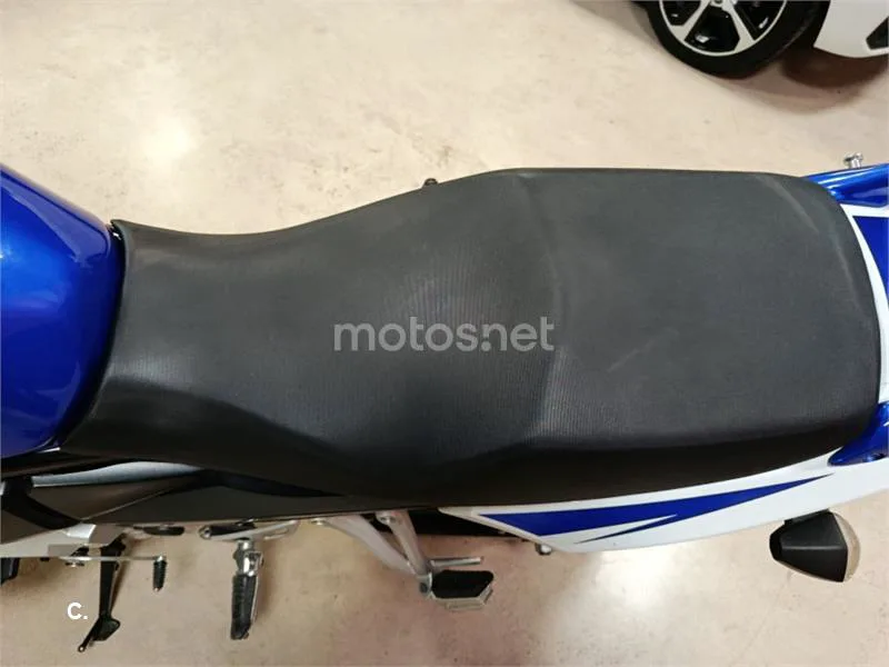 Suzuki GSF Bandit 650 S – Vista 13
