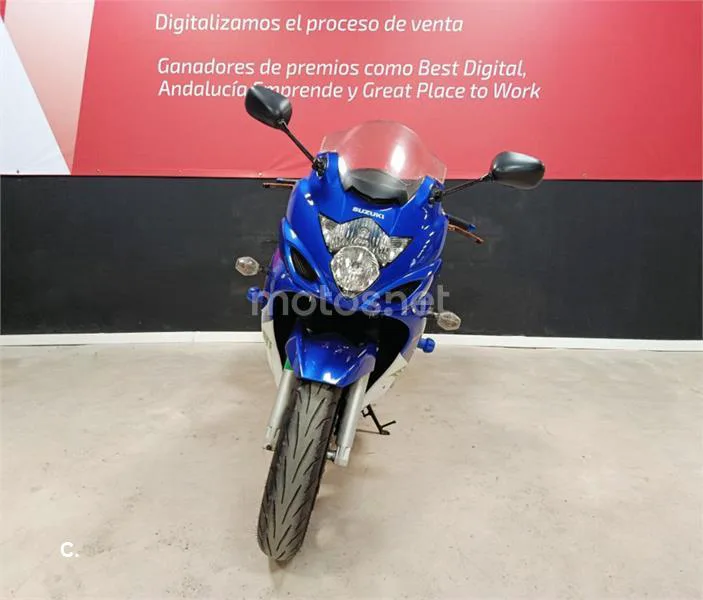 Suzuki GSF Bandit 650 S – Vista 5