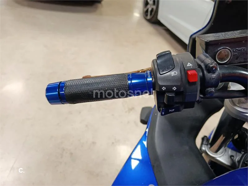 Suzuki GSF Bandit 650 S – Vista 8