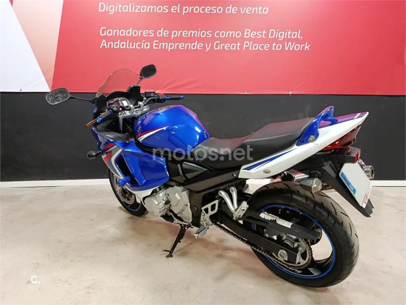 Suzuki GSF Bandit 650 S – Vista 10