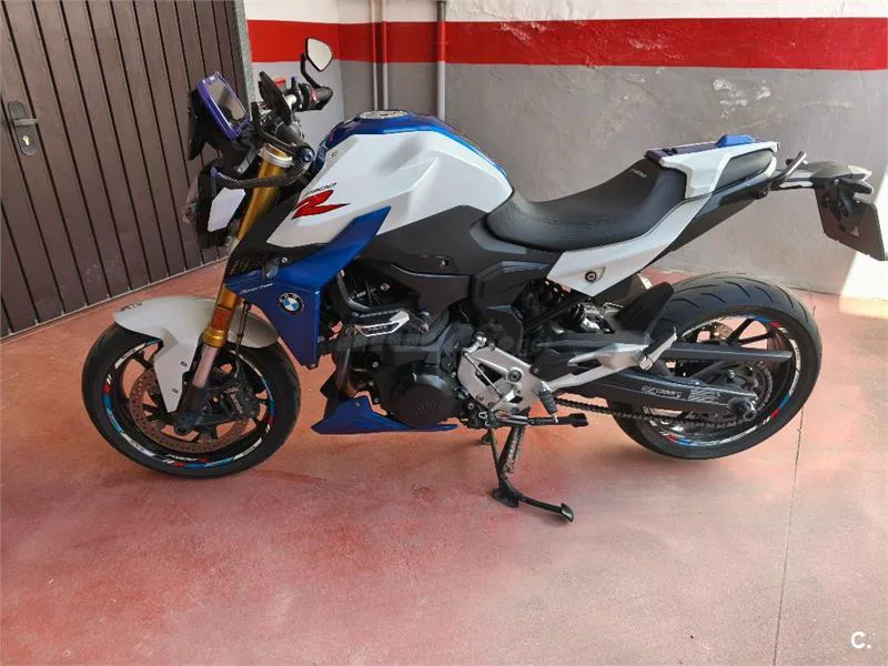 BMW F 900 R – Vista 2