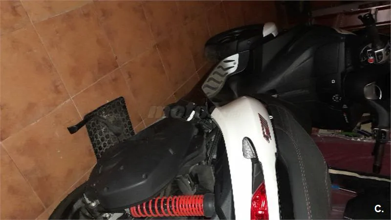 Piaggio MP3 – Vista 2