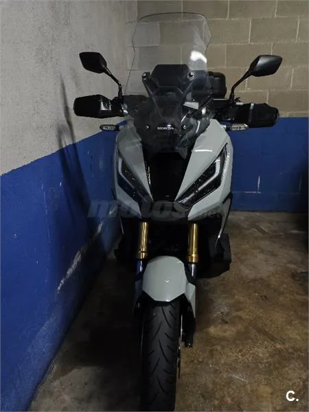 Honda X-ADV – Vista 4