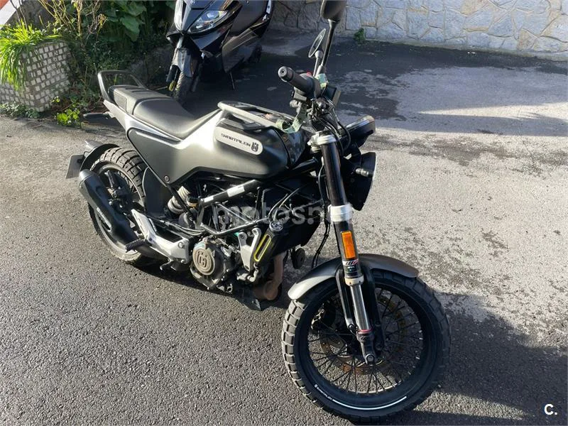 Husqvarna Svartpilen 125 – Vista 2