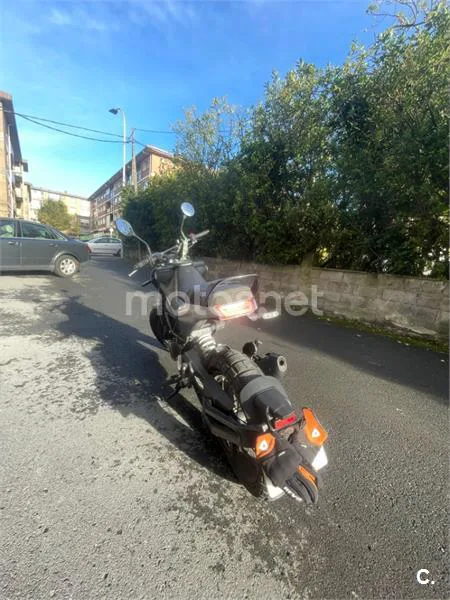 Husqvarna Svartpilen 125 – Vista 4