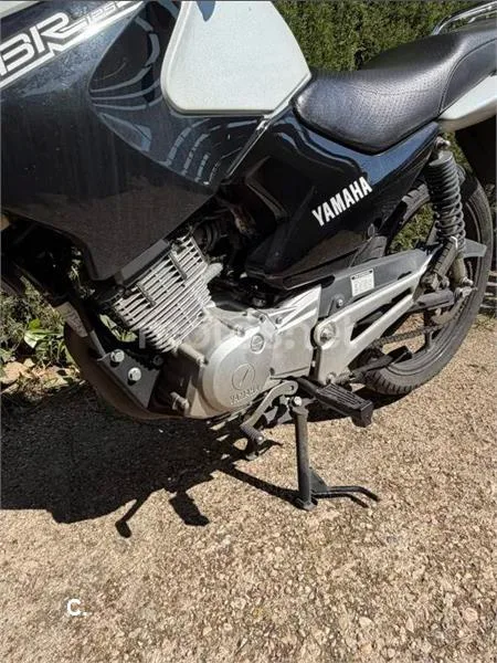 Yamaha YBR 125 – Vista 4