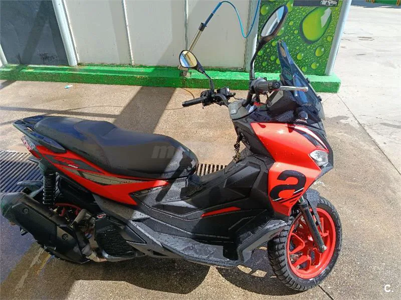 Aprilia SR GT 200 – Vista 2