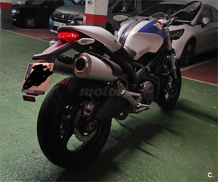 Ducati Monster 696 – Vista 4