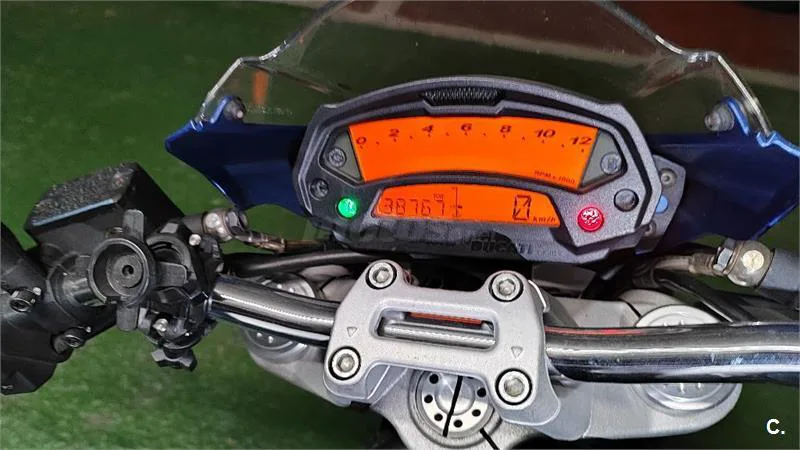 Ducati Monster 696 – Vista 8