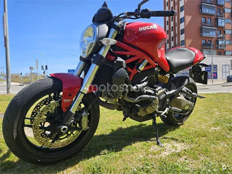 Ducati Monster 821 – Vista 5