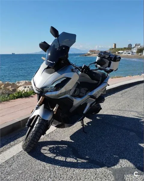 Honda ADV 350 – Vista 4