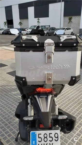 Honda ADV 350 – Vista 6