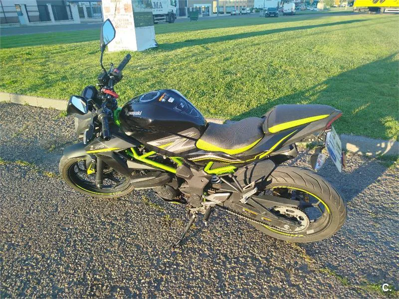 Kawasaki Z 125 – Vista 6
