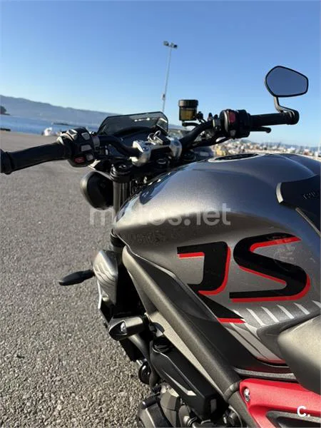 Triumph Street Triple 765 – Vista 4