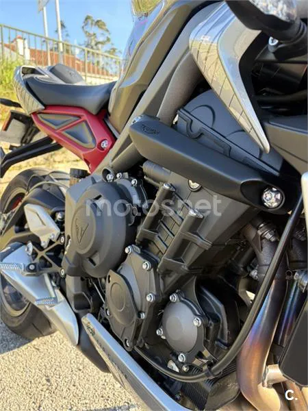 Triumph Street Triple 765 – Vista 6