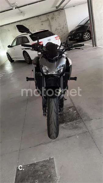 Kawasaki Z 900 – Vista 3