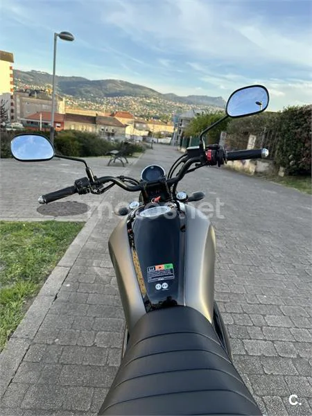 Yamaha XSR 125 – Vista 7