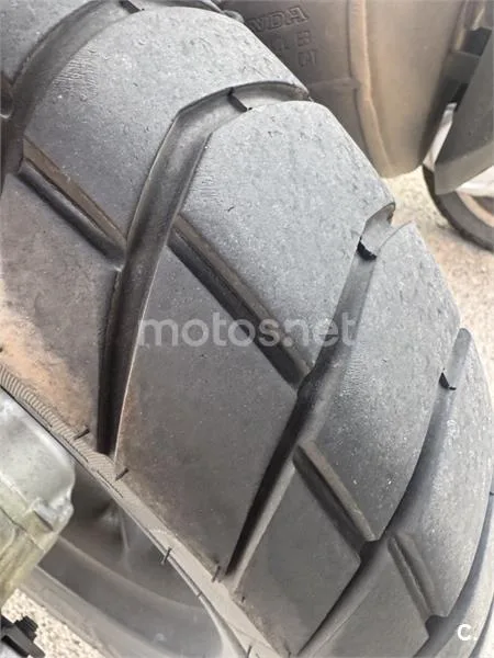 Honda ADV 350 – Vista 3