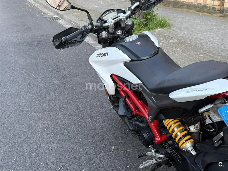 Ducati Hypermotard 939 – Vista 6