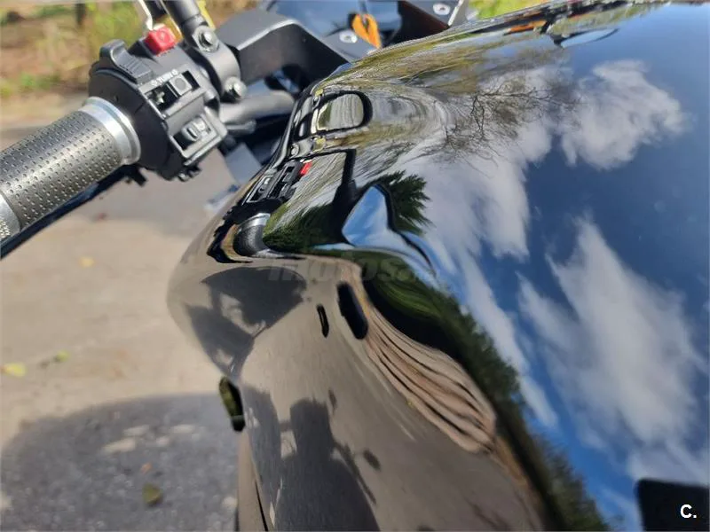 Honda CB 1000R C-ABS – Vista 4