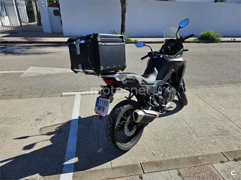 Honda XL 750 Transalp – Vista 3