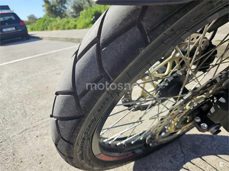 Honda XL 750 Transalp – Vista 5