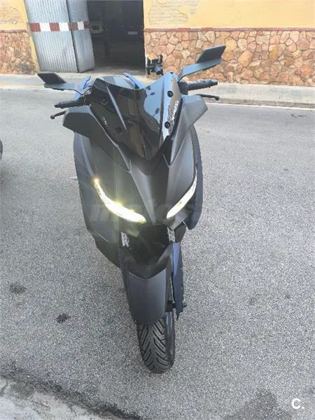 Yamaha XMAX 125 – Vista 4