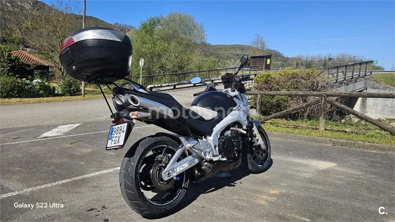 Suzuki GSR 600 – Vista 4