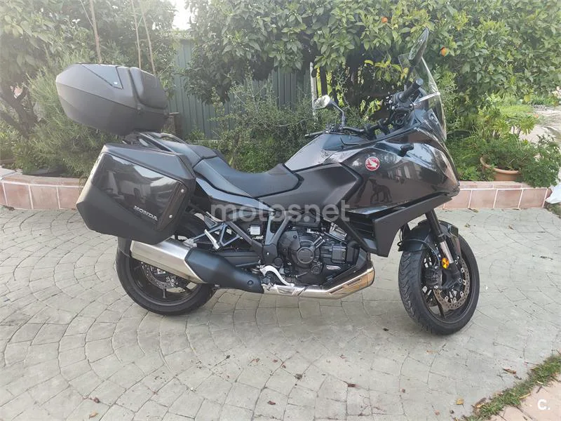 Honda NT1100 – Vista 4