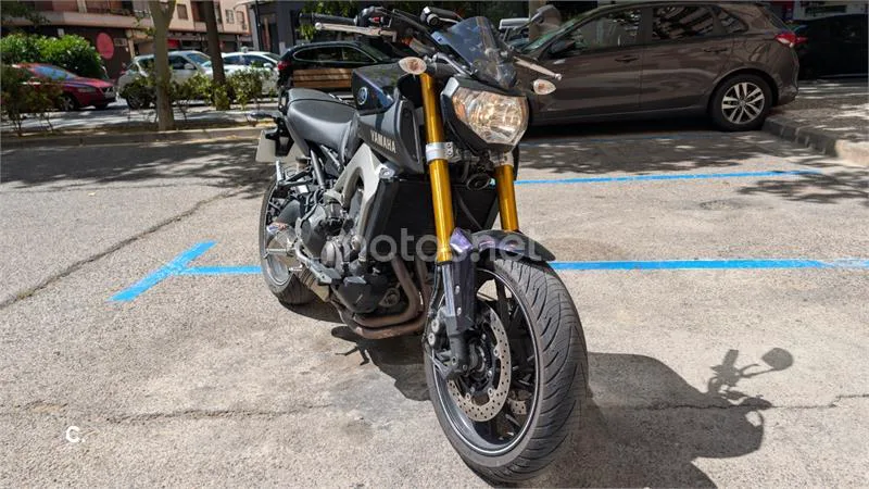 Yamaha MT-09 – Vista 2