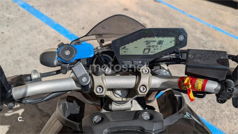 Yamaha MT-09 – Vista 8