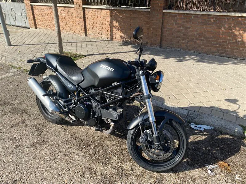 Ducati Monster 695 – Vista 2