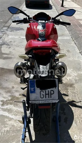 Ducati Monster 696 – Vista 3