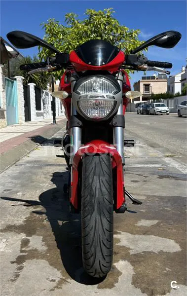 Ducati Monster 696 – Vista 4