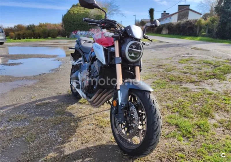 Honda CB 650 R – Vista 2