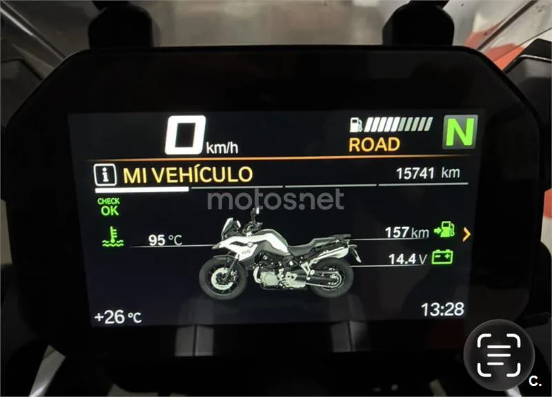 BMW F 750 – Vista 7
