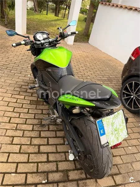 Kawasaki Z 750 – Vista 3