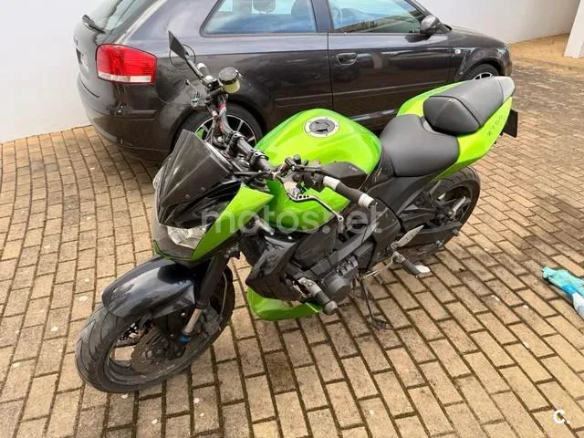 Kawasaki Z 750 – Vista 4