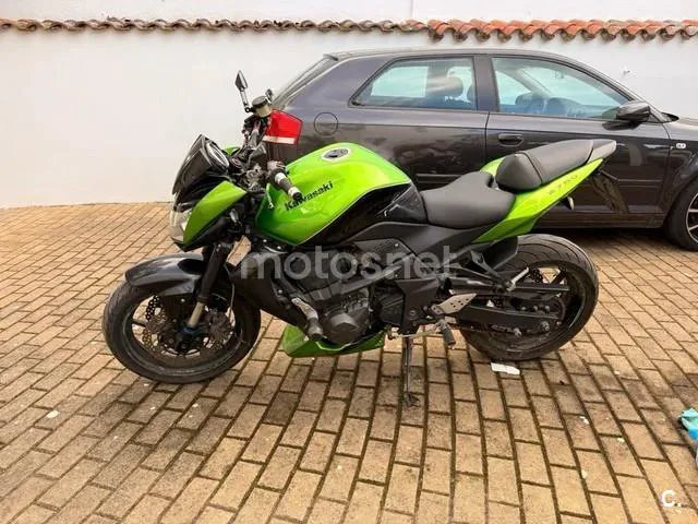 Kawasaki Z 750 – Vista 8