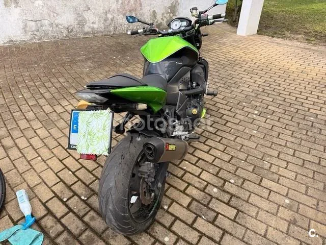 Kawasaki Z 750 – Vista 9
