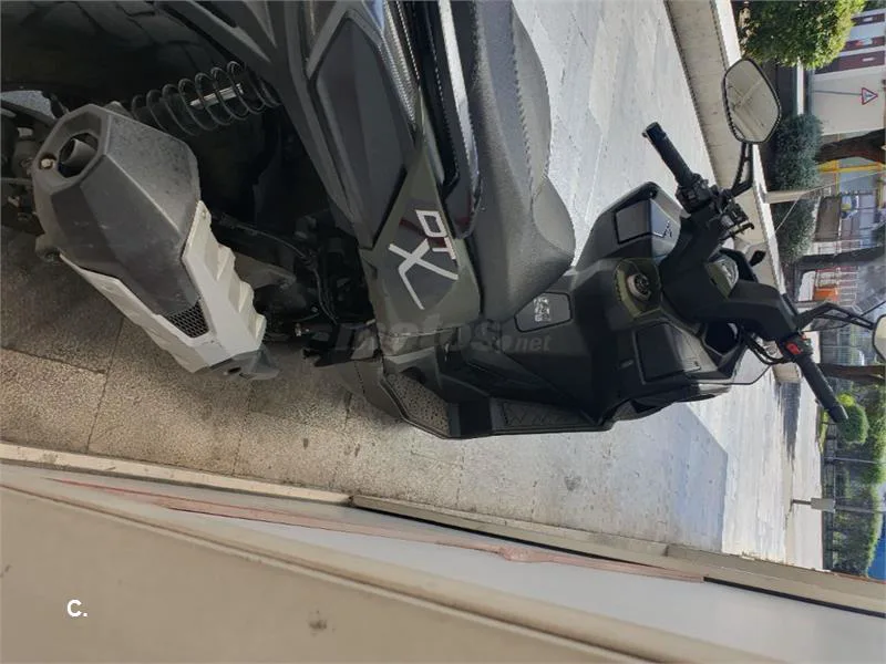 Kymco DTX 350 – Vista 5