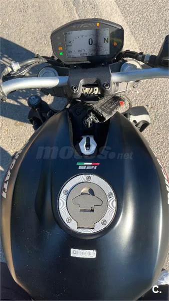 Ducati Monster 821 – Vista 7