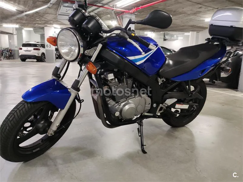 Suzuki GS 500 – Vista 5