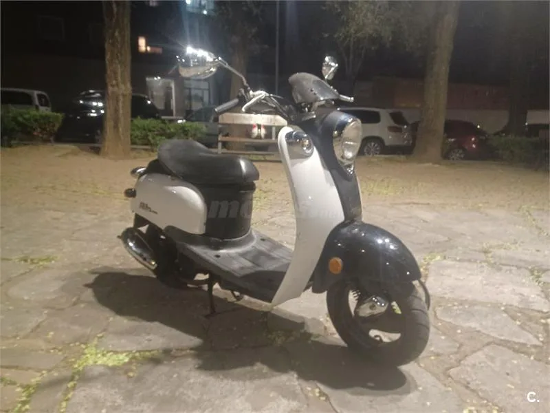 Keeway MILAN 50 – Vista 2