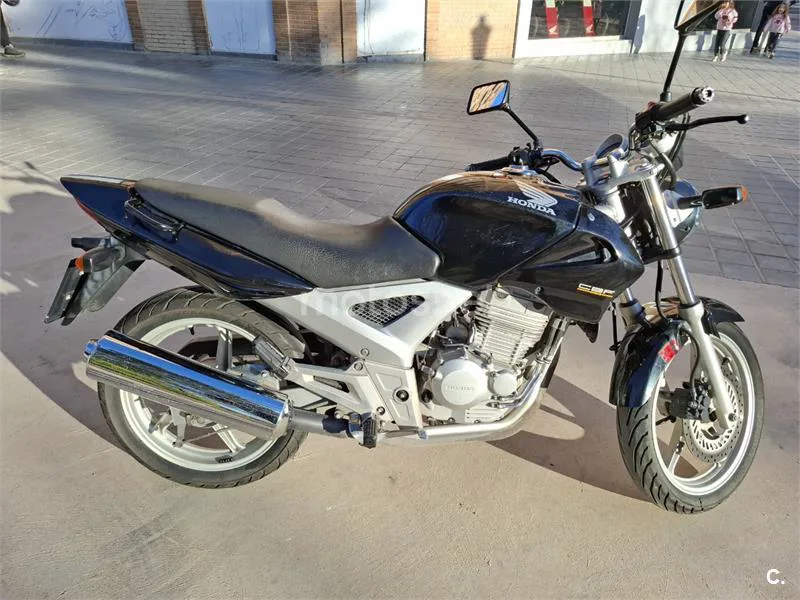 Honda CBF 250 – Vista 3