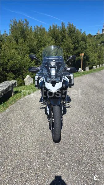 Triumph Tiger 900 – Vista 4