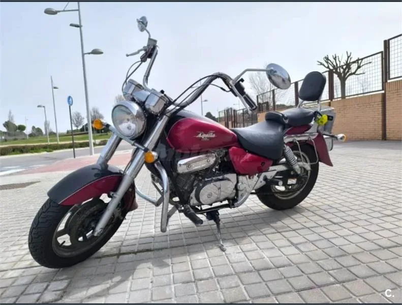 Hyosung GV 250 AQUILA – Vista 2
