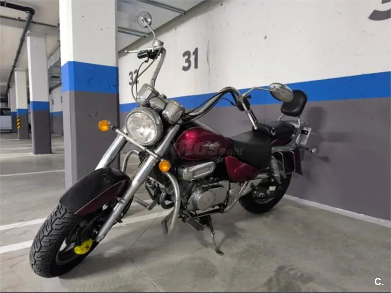 Hyosung GV 250 AQUILA – Vista 5