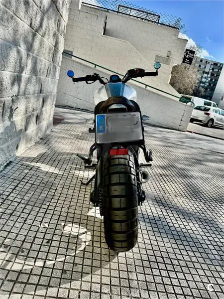 Yamaha XSR700 – Vista 4